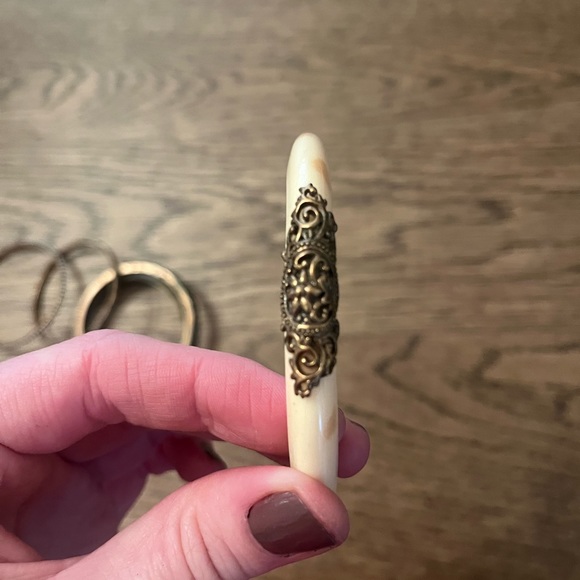 Aldo vintage looking bangles - Picture 5 of 5